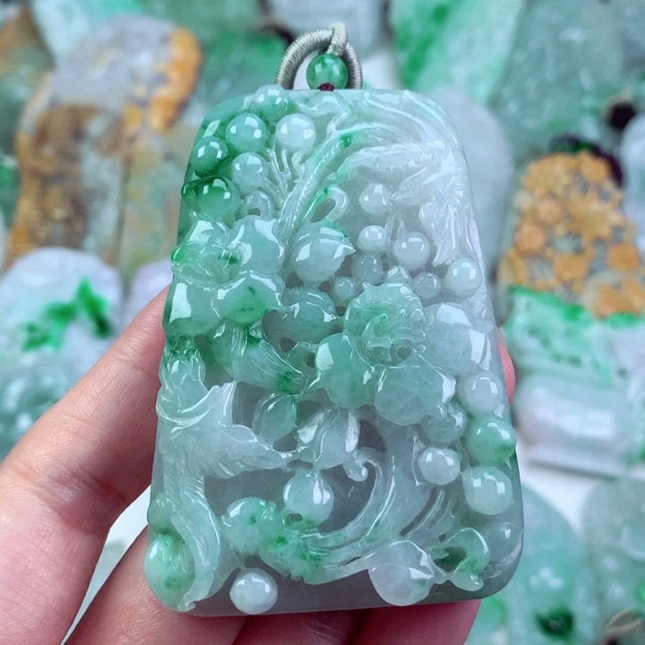 吊坠(不含链)未镶嵌翡翠