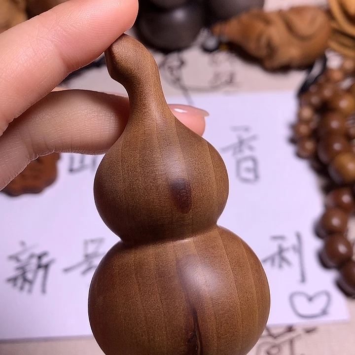 大***刚檀香木大葫芦瑕疵