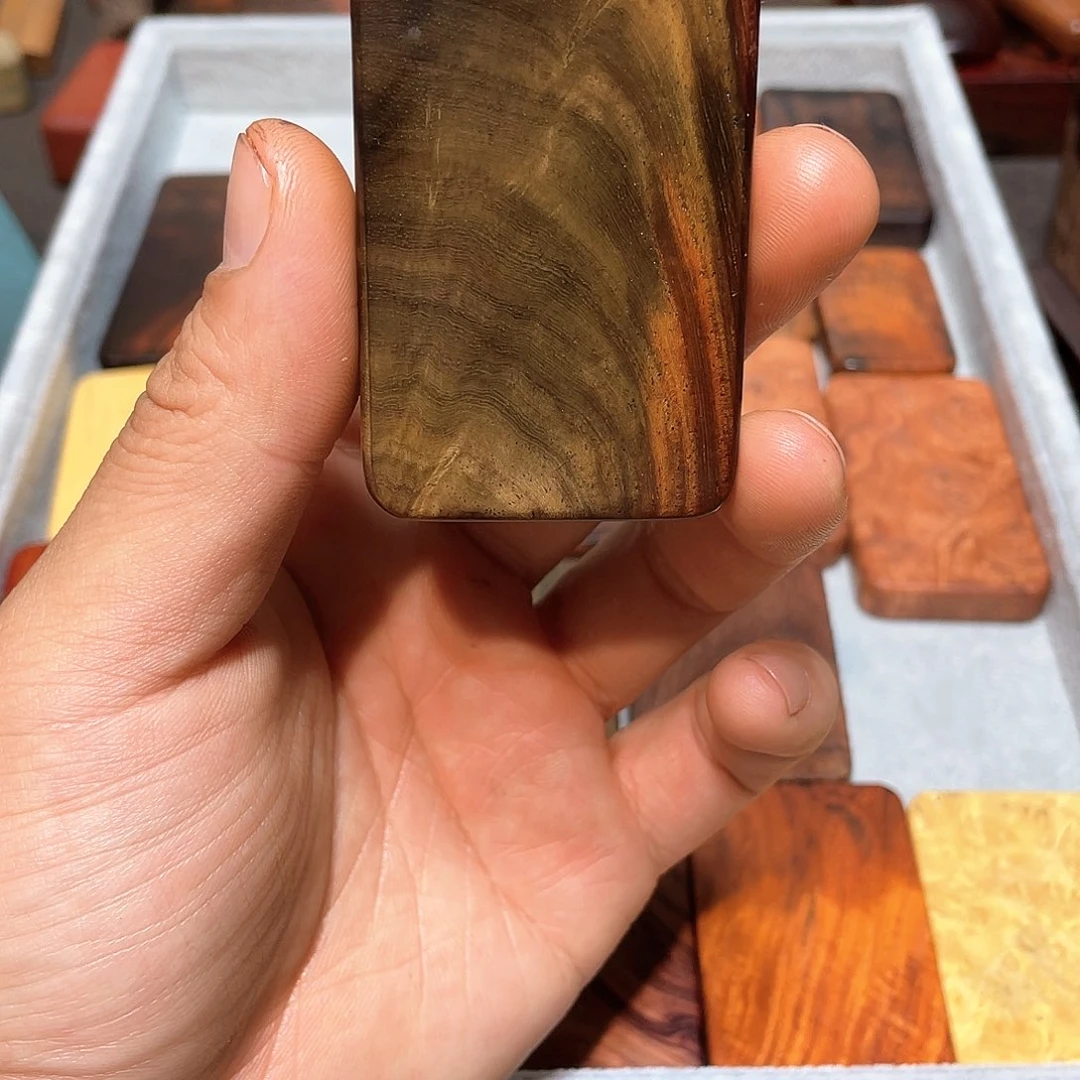 檀香紫檀（小叶紫檀）英****?