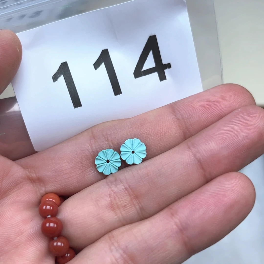 南红玛瑙未镶嵌珠宝奇石