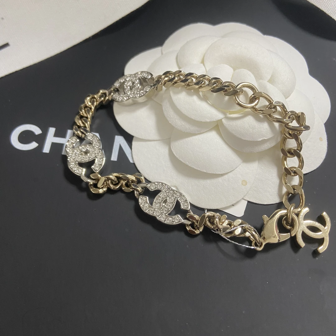 未使用 Chanel/香奈儿 经典 时尚 满钻 香槟金 银色 手链24B