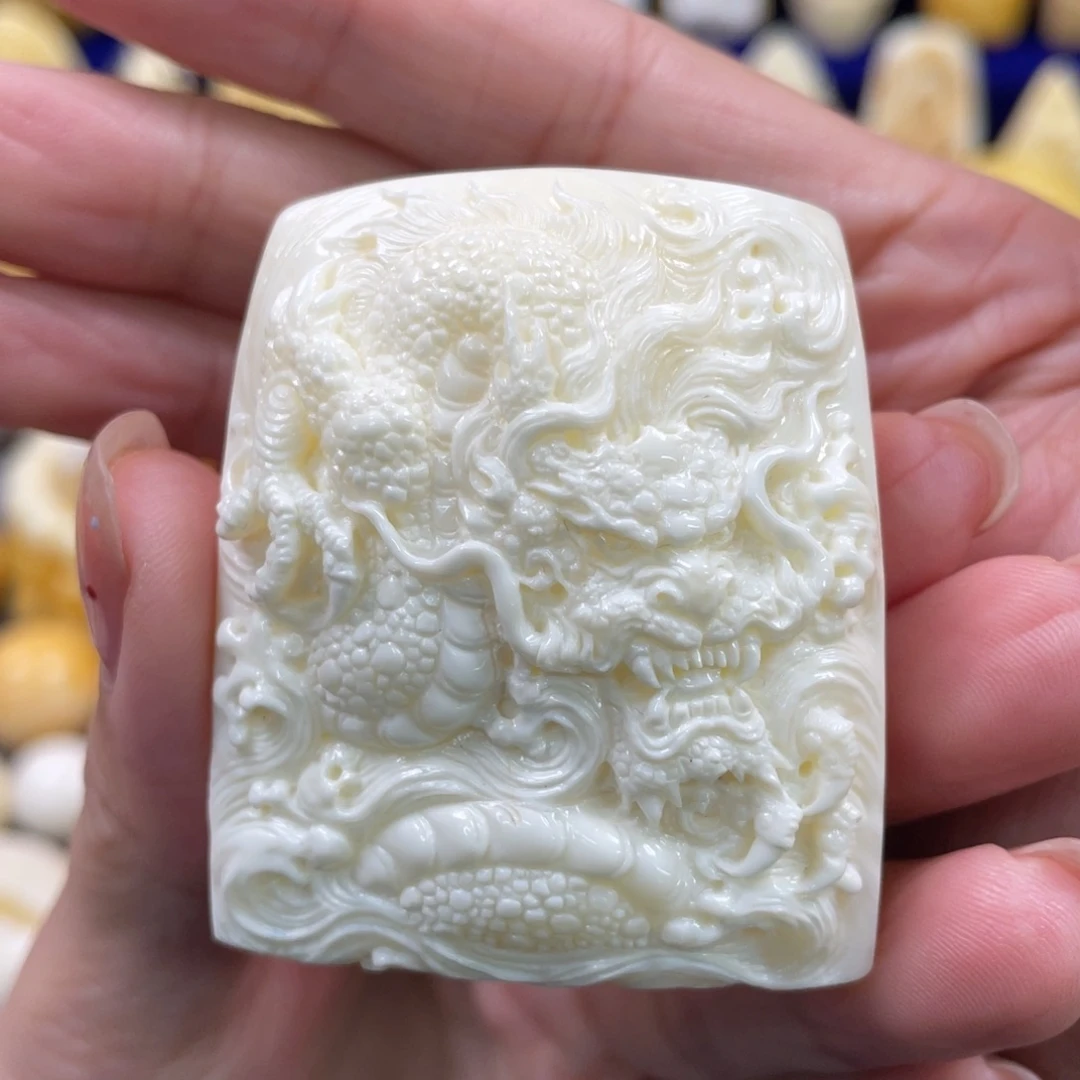 裸石蜜蜡未镶嵌琥珀蜜蜡雕刻件龙牌