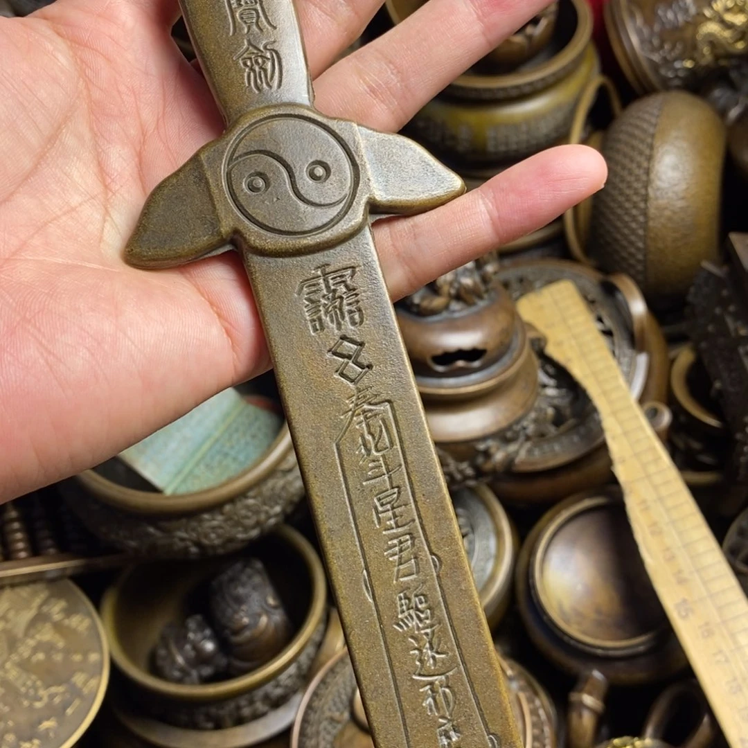 精美铜器做工精良