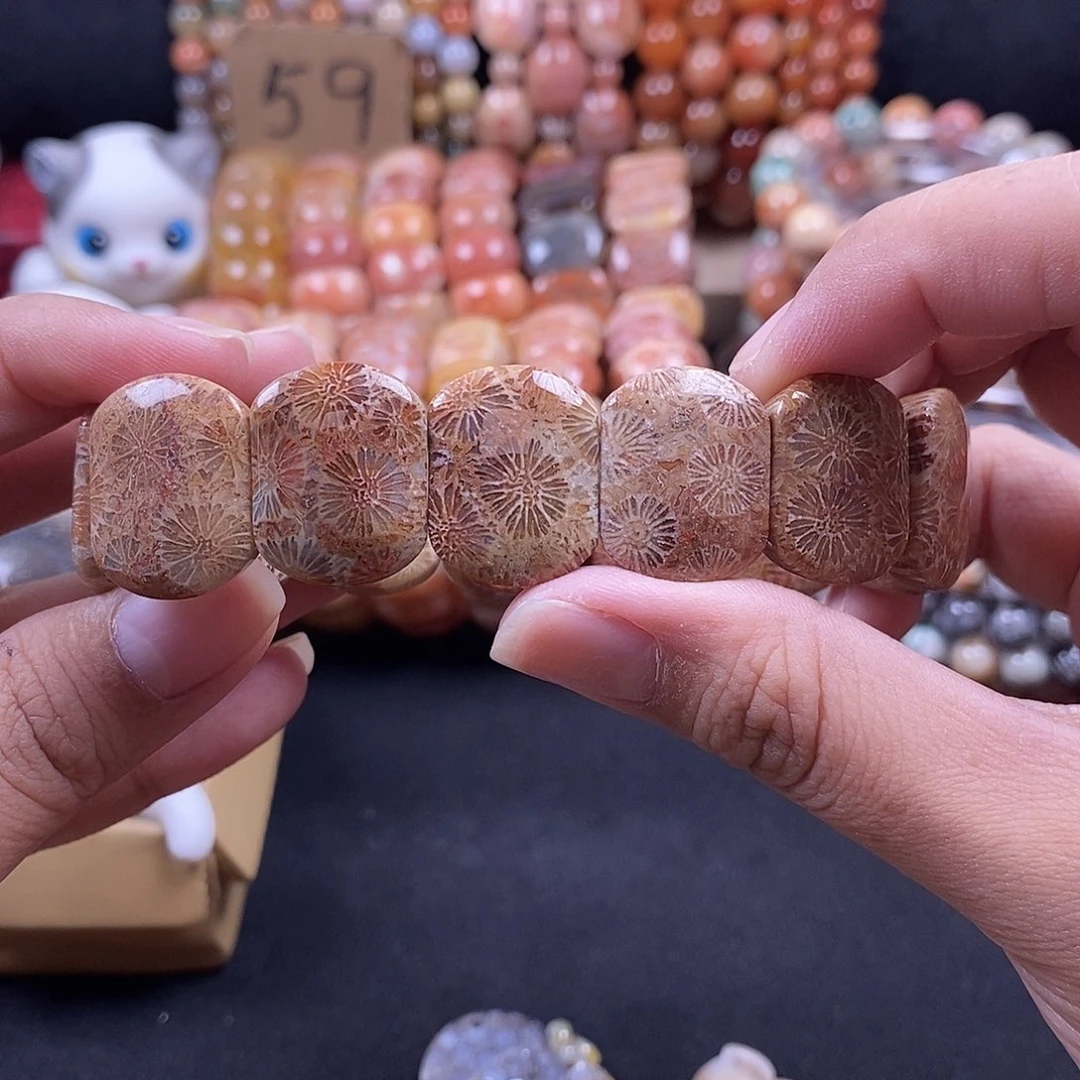 硅化珊瑚（珊瑚玉）手牌 未镶嵌全满花 96