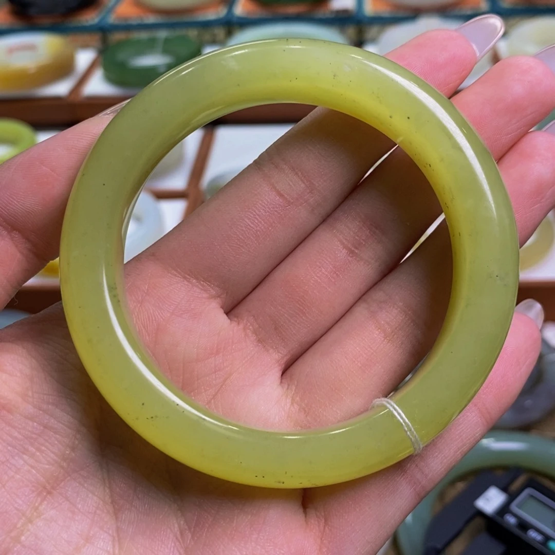 和田玉手镯未镶嵌若羌黄口鸡油黄飘青花57-58