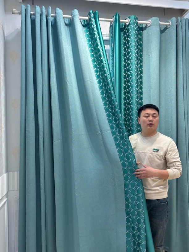 6米雪尼尔无缝拼接遮光隔热窗帘