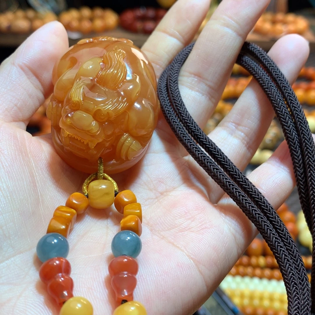 蜜蜡未镶嵌吊坠(赠链)