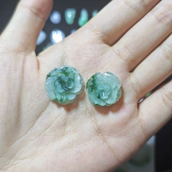 翡翠未镶嵌颈饰翡翠一对