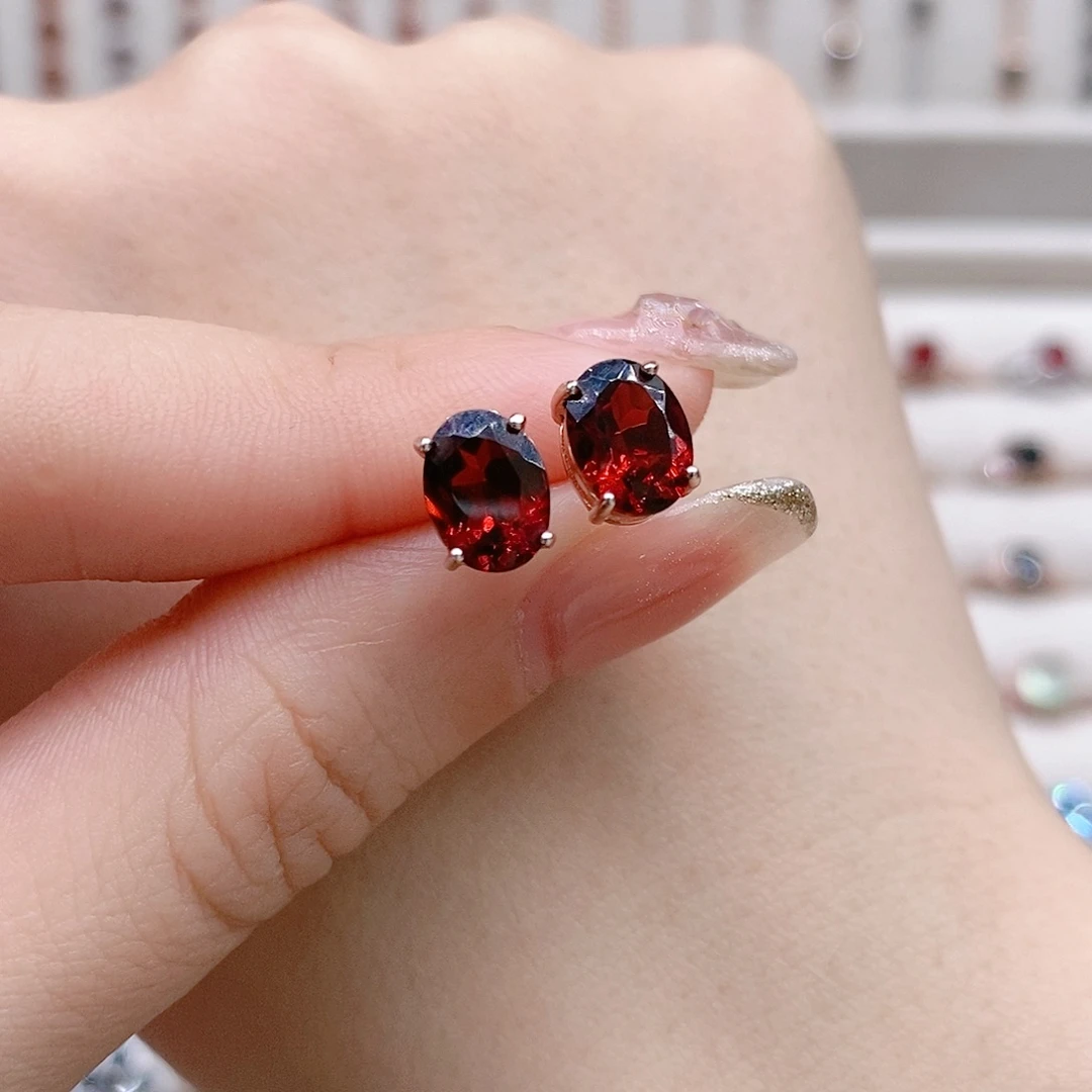 石榴石耳钉银S925镶嵌耳钉