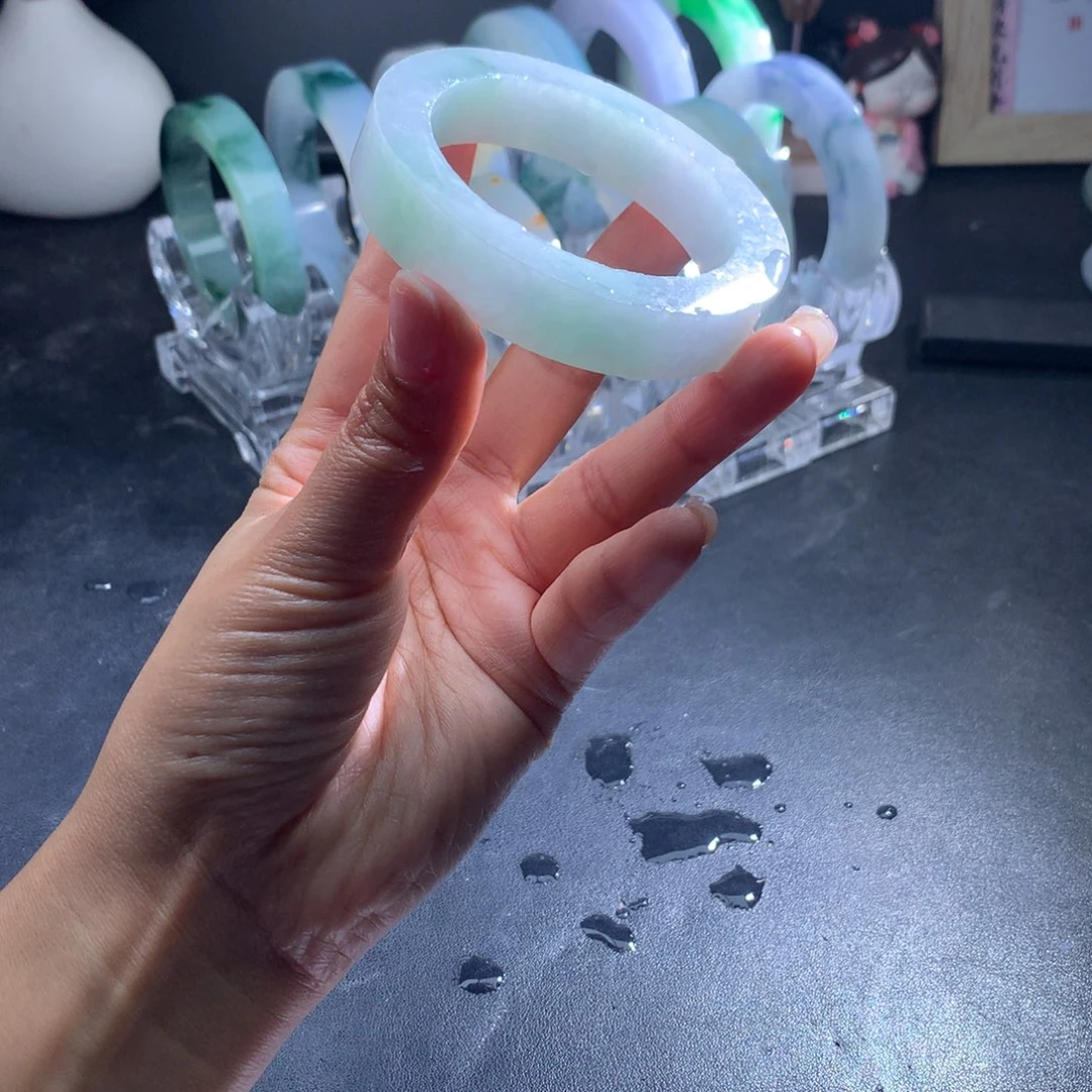 定制翡翠手镯未镶嵌