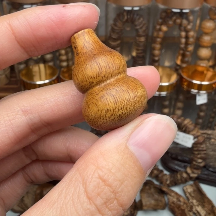 沉香沉香碎屑惠安沉香葫芦