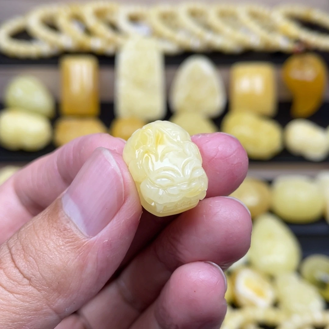 琥珀未镶嵌裸石琥珀蜜蜡