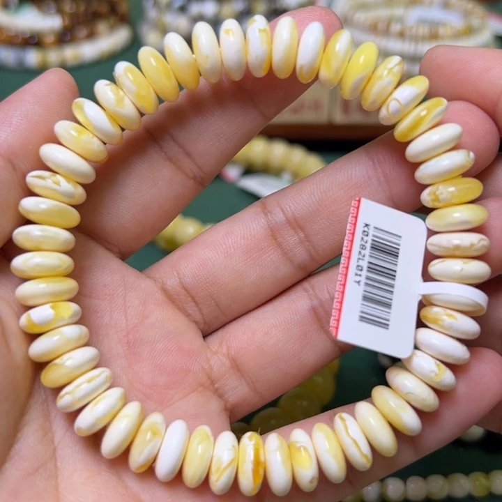 琥珀未镶嵌戒指sfghnmkk