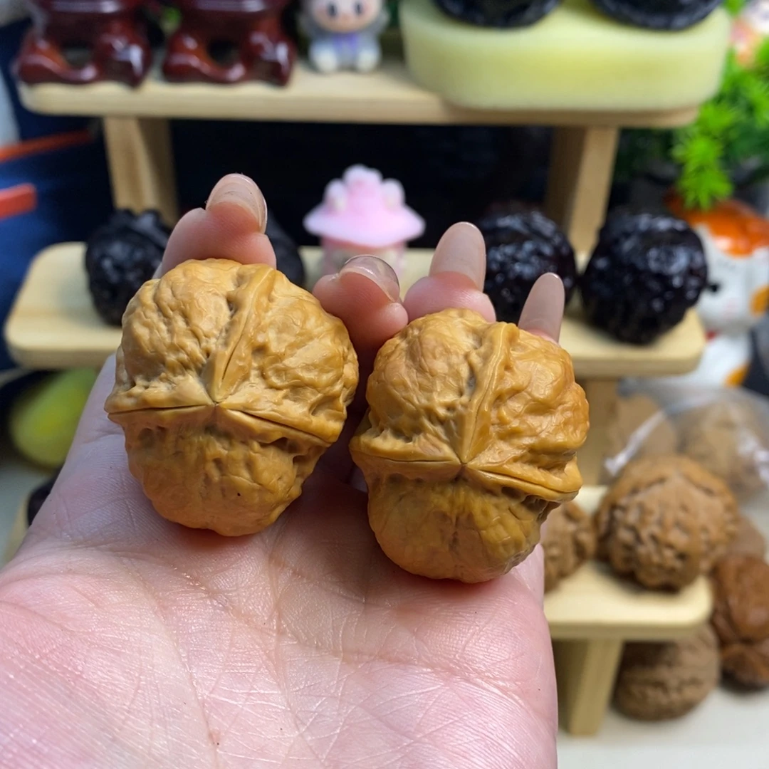 文玩核桃吊坠奶酪三棱37尺