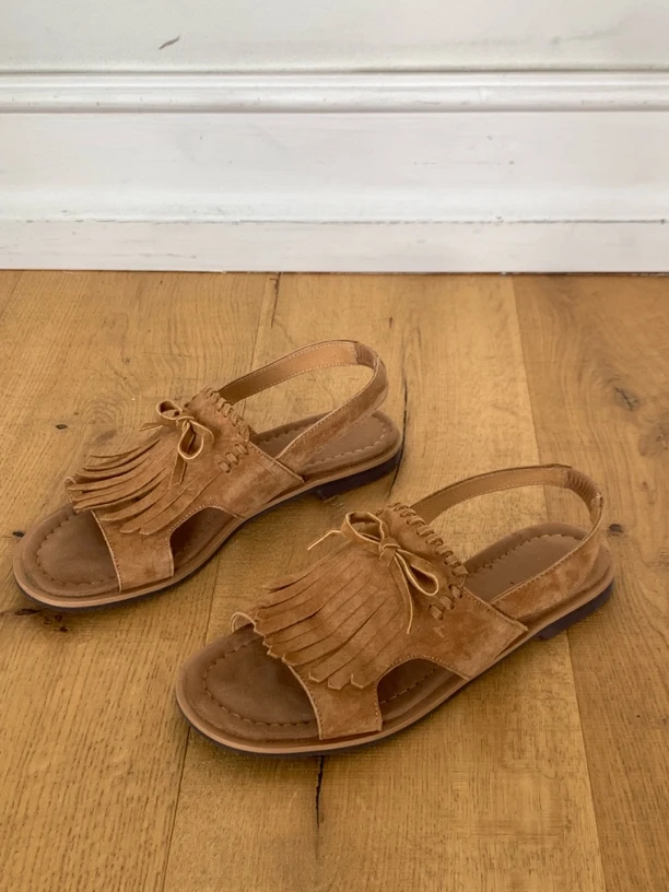 THESE DAY/2025夏季韩系卡其流苏凉鞋（NO 退 NO 换)