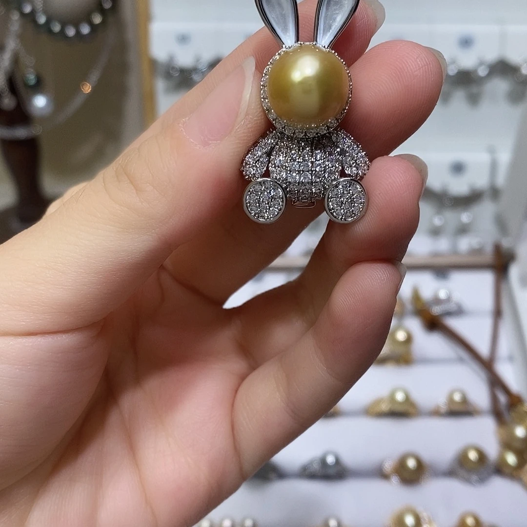 未镶嵌海水珍珠胸针