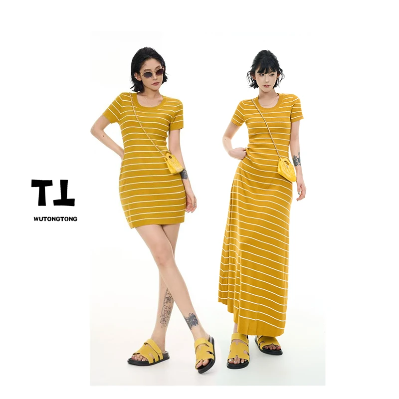 现货【泡沫之夏】夏季针织条纹连衣裙女显瘦简约百搭针织A字裙62302