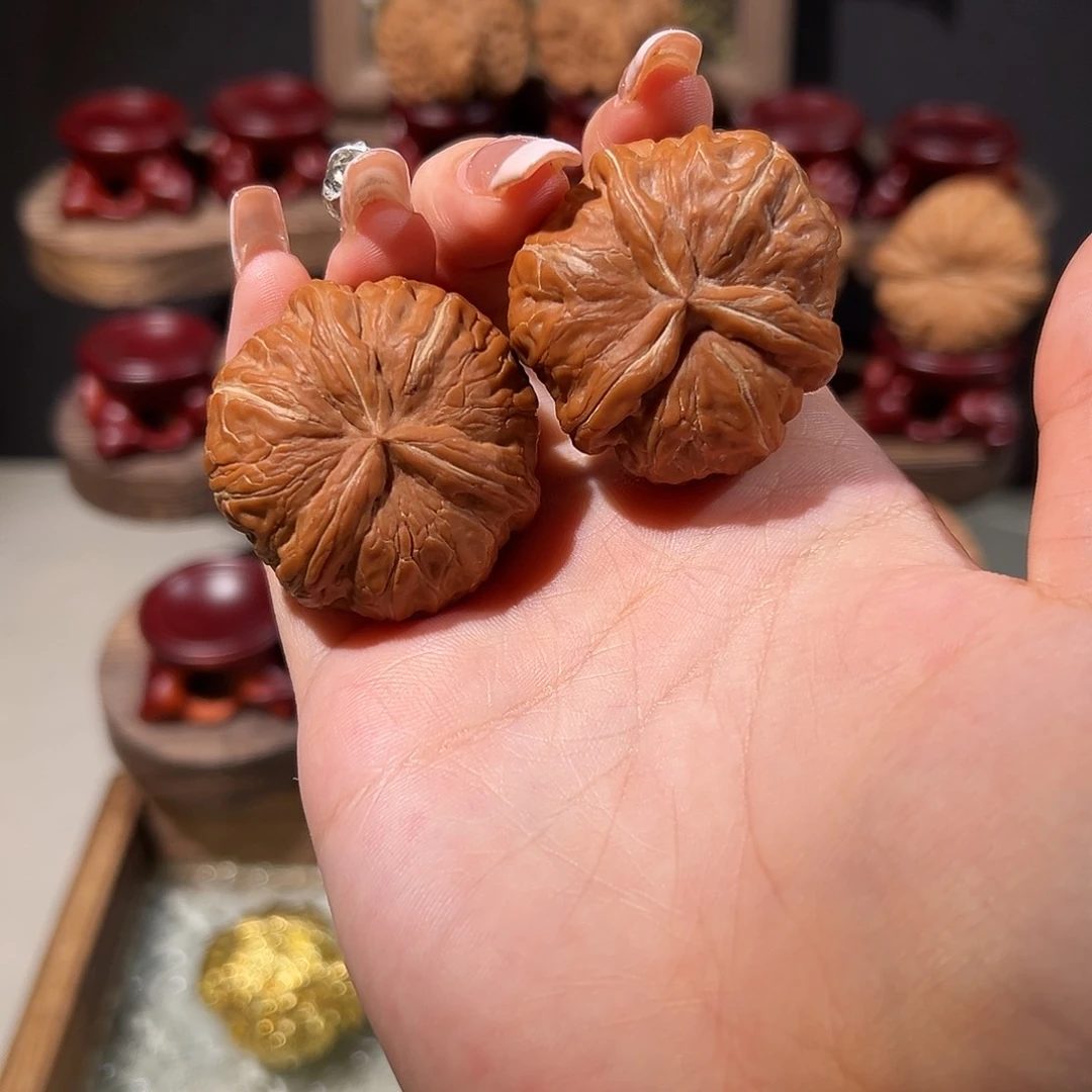 文玩核桃把件元宝三棱