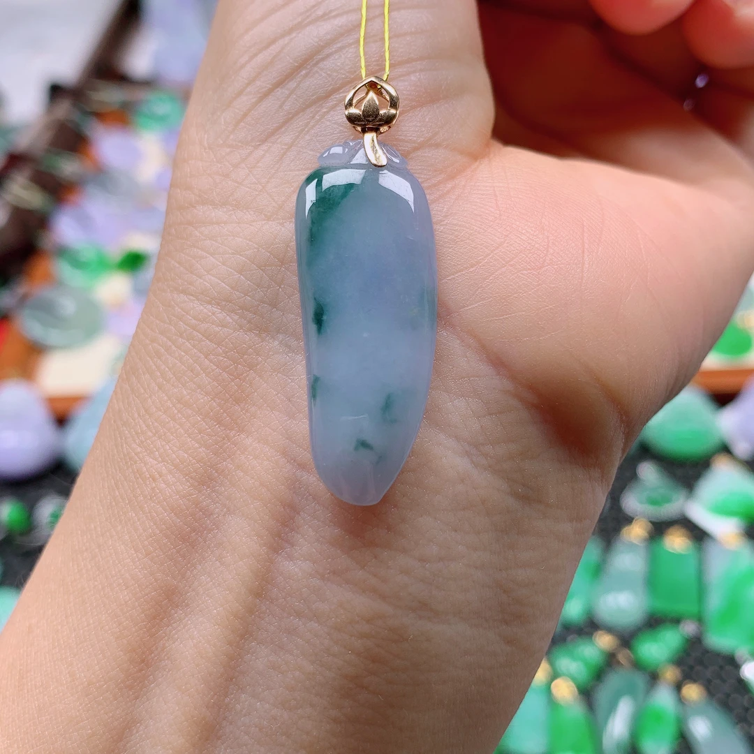 缅甸天然A货翡翠，紫罗兰飘花福瓜，编号685/919，尺寸34.3-13-4.8