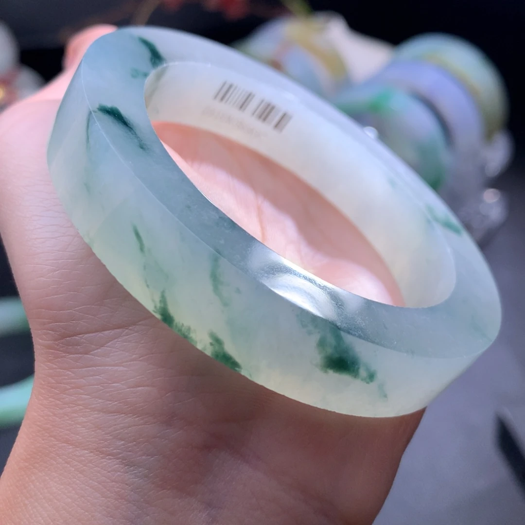 未镶嵌冰飘花翡翠手镯定制翡翠