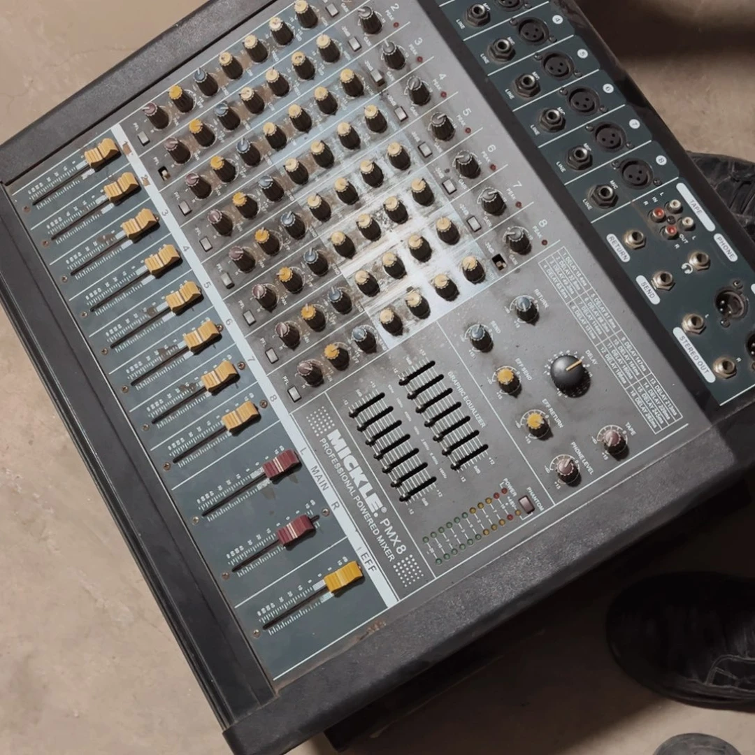 8新包通电的调音台，包邮