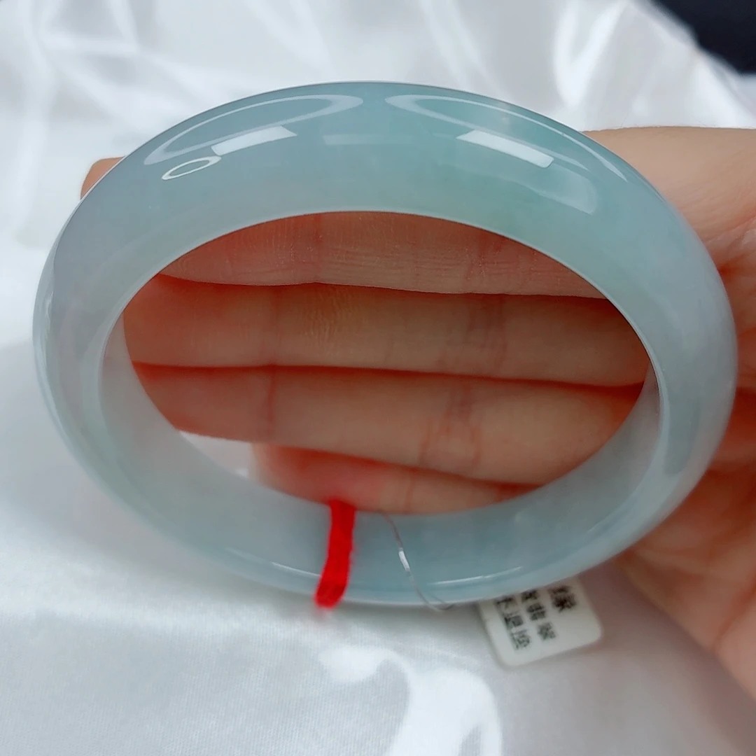 翡翠未镶嵌手镯58.5正圈，冰胶淡蓝，沙眼，06