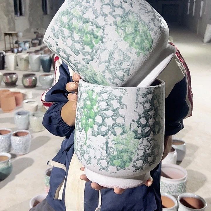 高度22厘米口20厘米