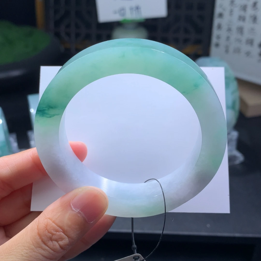 定制翡翠手镯未镶嵌