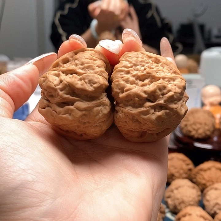 文玩核桃把件现**运蛤蟆43