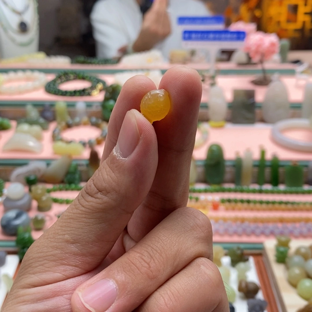 H***z和田玉未镶嵌吊坠(不含链)