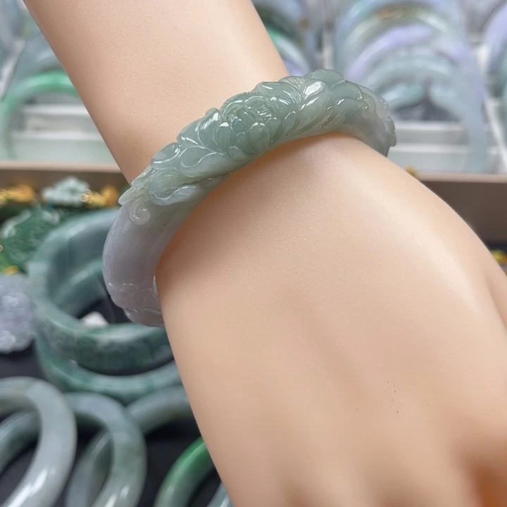 翡翠未镶嵌手镯024紫底飘蓝花牡丹花57.6