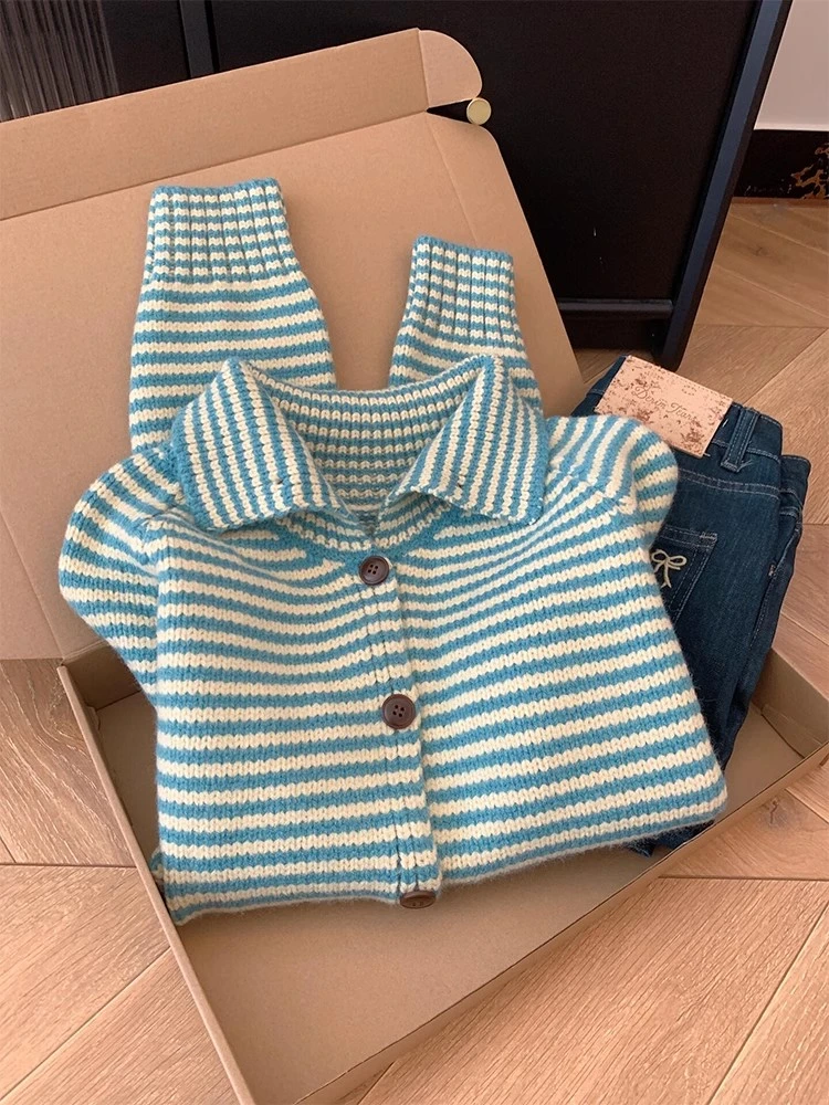 高级感时尚蓝色条纹针织开衫上衣女2025年韩系小众温柔甜美毛衣