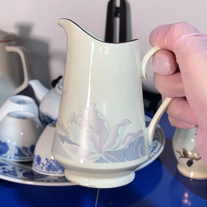 瓷片华表底标奶缸有瑕疵