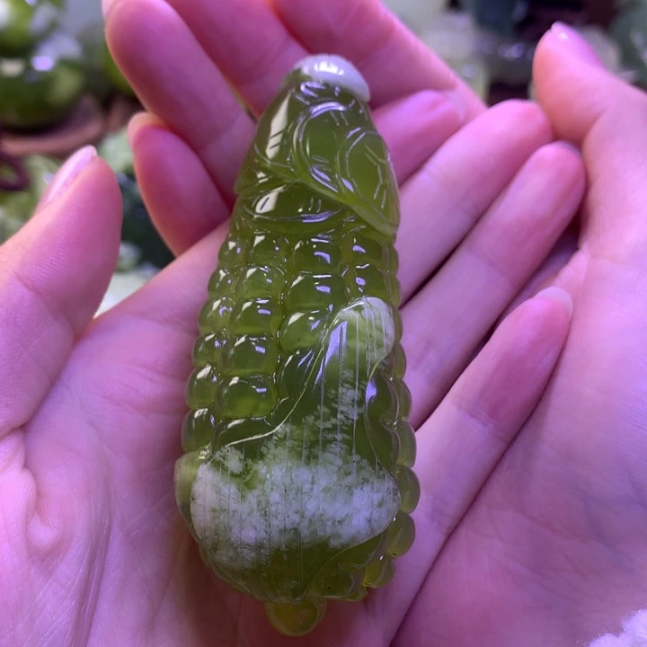 岫玉未镶嵌手把件