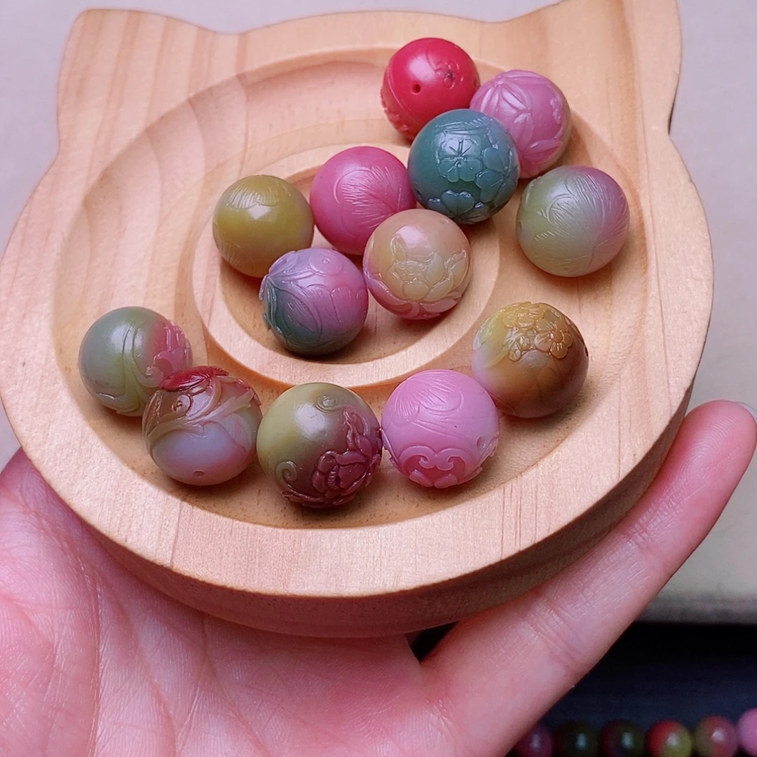 笑***儿玛瑙/玉髓未镶嵌珠宝奇石盐源玛瑙定制