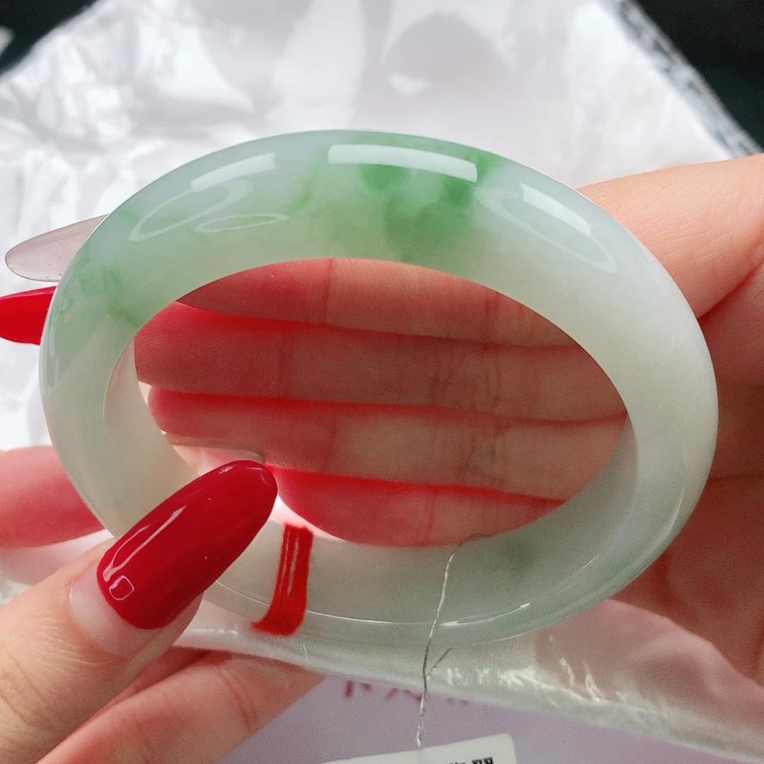 翡翠未镶嵌手镯56圈