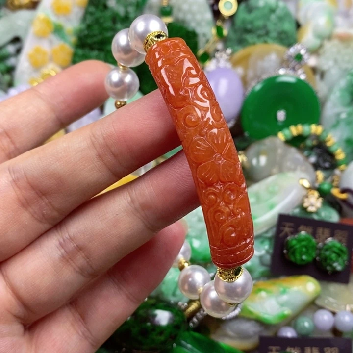 吊坠(赠链)未镶嵌翡翠