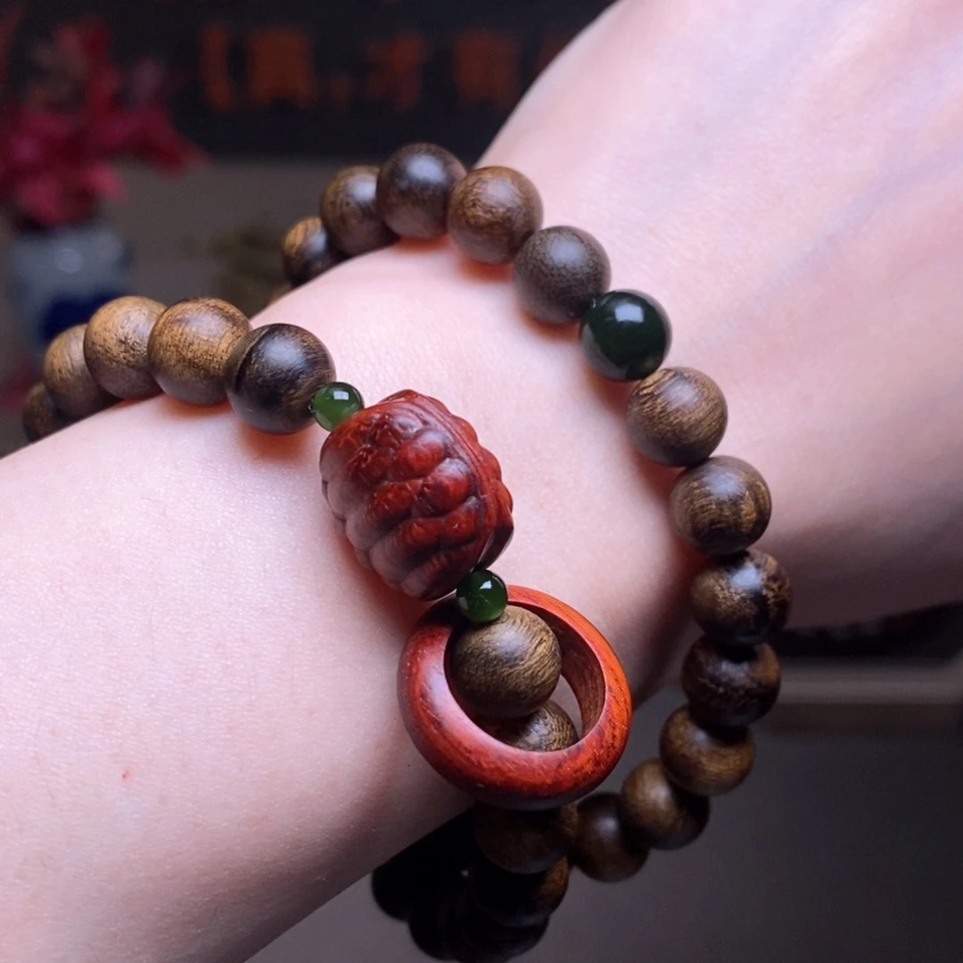 沉香手串越南芽庄绿棋瘤疤0.8+紫檀木雕配饰
