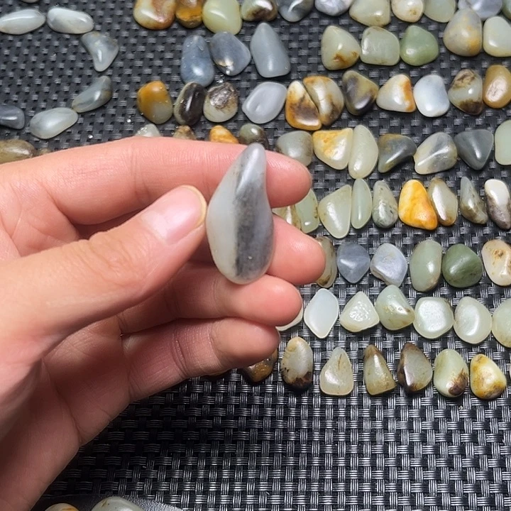 老***子和田玉（糖玉）未镶嵌颈饰