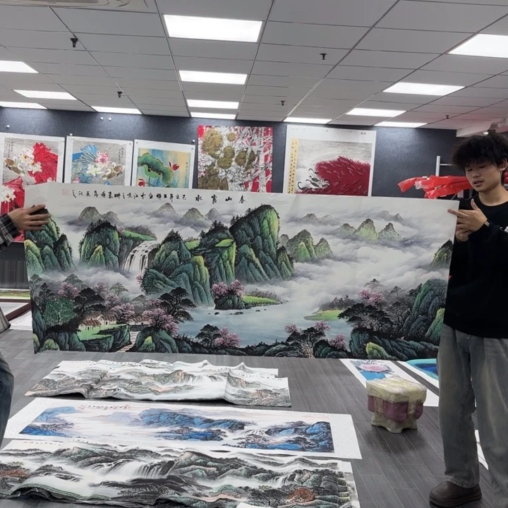 字画等多种形式的艺术作品和艺术作品