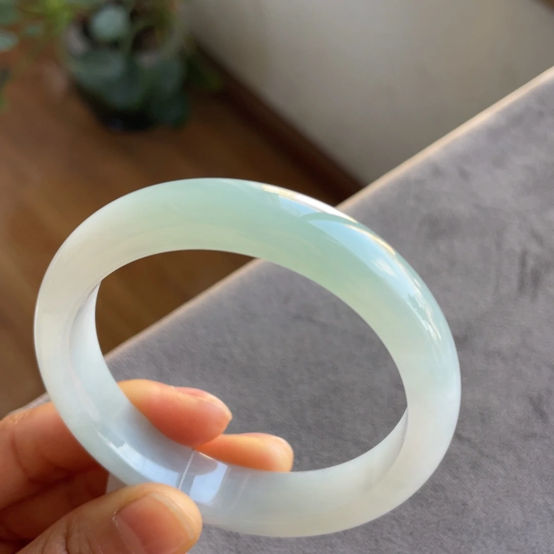 翡翠未镶嵌手镯半山水胶条