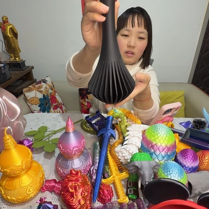 3d打印典雅黑花瓶