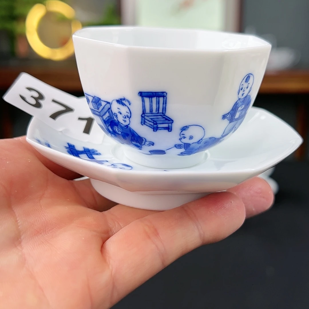 猴****1青花八方托盏微瑕