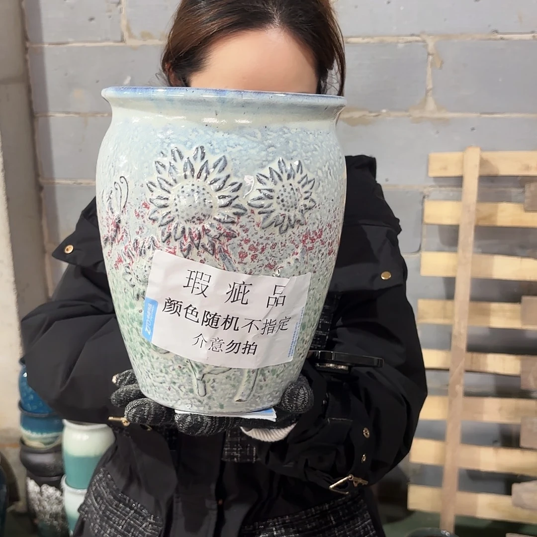 红陶瑕疵高26/18一个