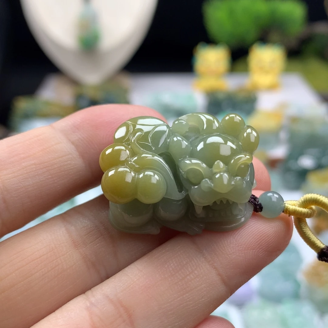 翡翠未镶嵌颈饰翡翠貔貅