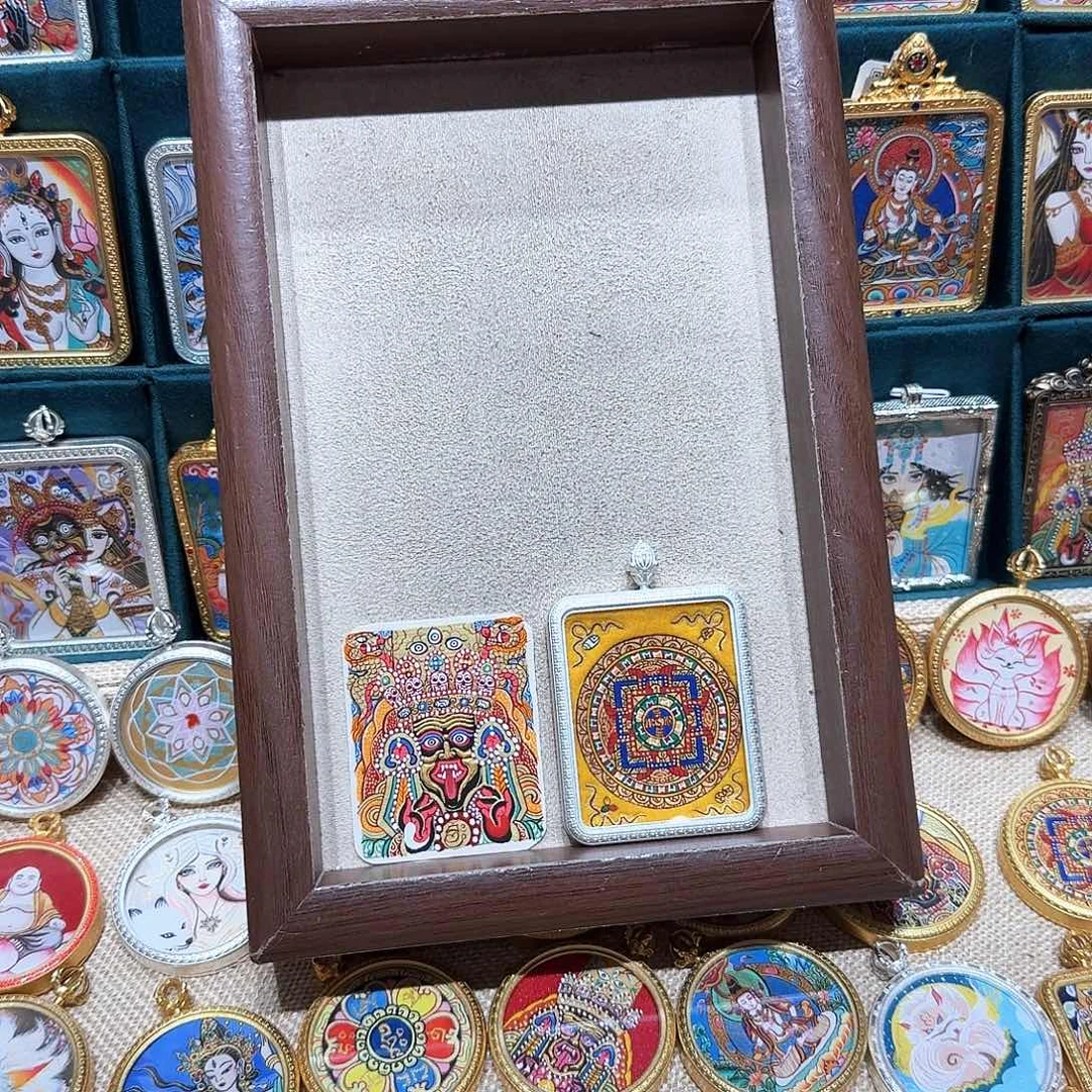 吊坠热贡纯手绘唐卡非遗文化