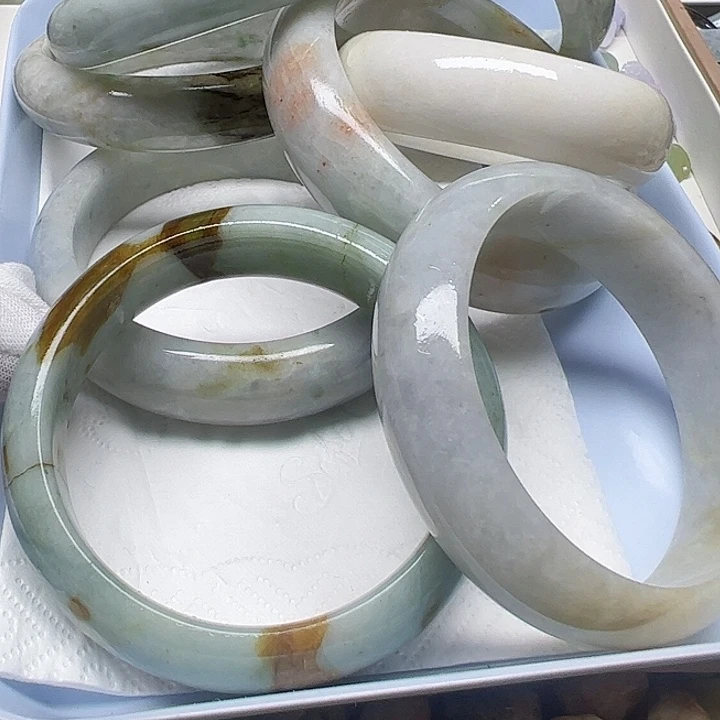 风***钟翡翠未镶嵌颈饰天然翡翠15