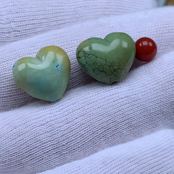 那***い南红玛瑙未镶嵌珠宝奇石