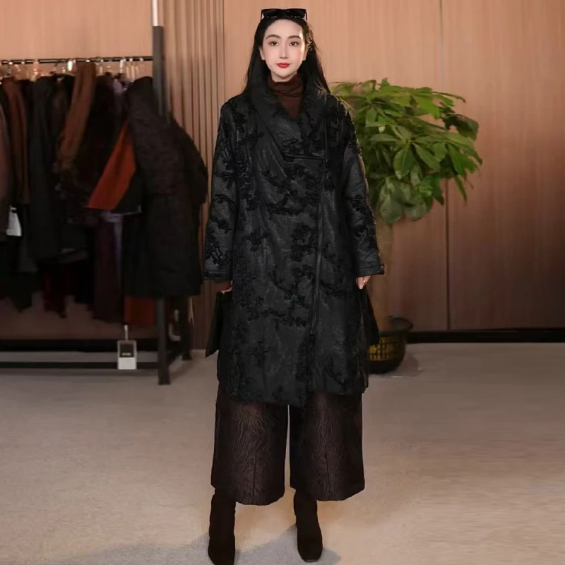 高端气质妈妈中长款加棉外套2025冬季新款重工刺绣宽松大码棉衣女