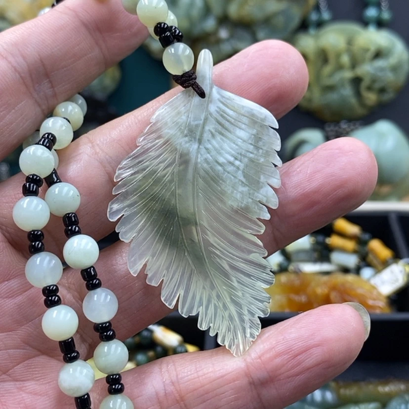 【闪购商品】未镶嵌蛇纹石玉吊坠